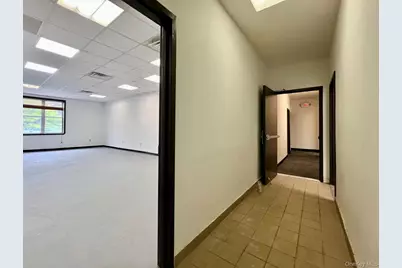 18-17 42 Street #2, Astoria, NY 11105 - Photo 3