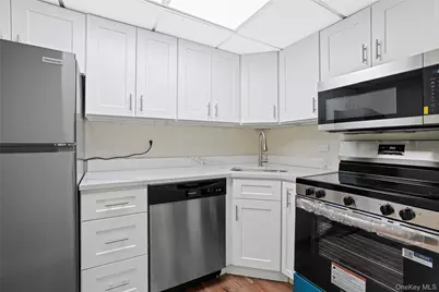 1 David Lane #2A, Yonkers, NY 10701 - Photo 7
