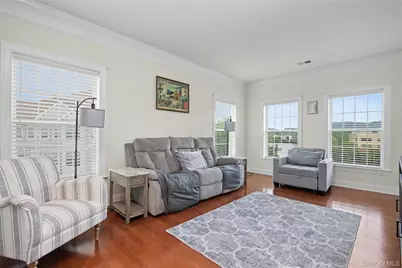 541 Regency Drive, Fishkill, NY 12524 - Photo 9