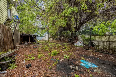 151 Summit Place, Bronx, NY 10463 - Photo 3