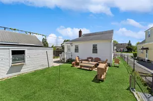 646 Benris Ave, Franklin Square, NY 11010 - Photo 15