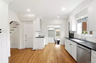 32 Huntington Dr, Yonkers, NY 10704 - Photo 21