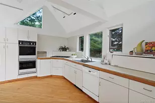 39 Forest Ave, Hastings on Hudson, NY 10706 - Photo 13