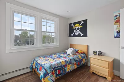 14 Michalis Court, West Islip, NY 11795 - Photo 17