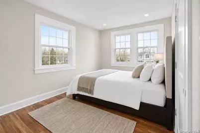 14 Michalis Court, West Islip, NY 11795 - Photo 13