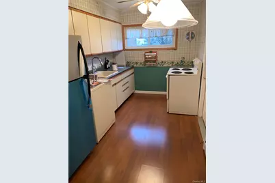 2376 Madison Drive, East Meadow, NY 11554 - Photo 7