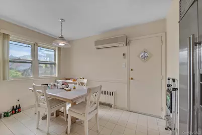7906 214th Street, Oakland Gardens, NY 11364 - Photo 9