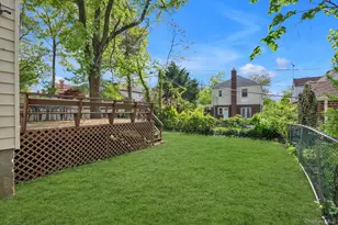 79-06 214th St, Oakland Gardens, NY 11364 - Photo 21