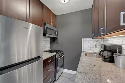 30 N Broadway #5E, White Plains, NY 10601 - Photo 11