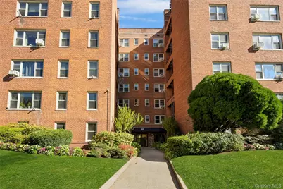 30 N Broadway #5E, White Plains, NY 10601 - Photo 1