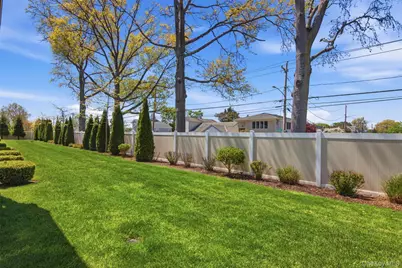 13 Spring Drive, Seaford, NY 11783 - Photo 19