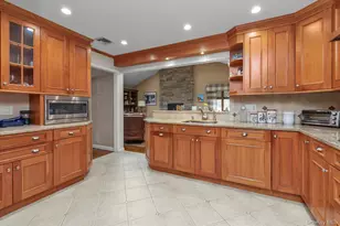 37 Rose Ln, East Rockaway, NY 11518 - Photo 7