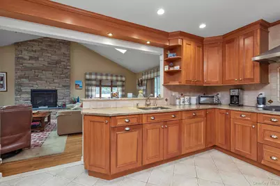 37 Rose Lane, East Rockaway, NY 11518 - Photo 9