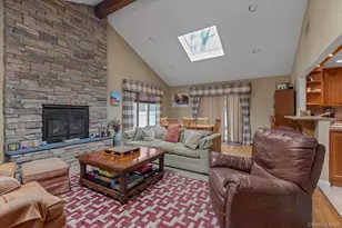 37 Rose Ln, East Rockaway, NY 11518 - Photo 11