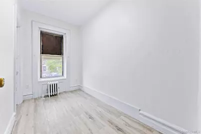 526 W 175th Street, New York, NY 10033 - Photo 15