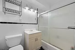 3121 Middletown Rd, Bronx, NY 10461 - Photo 3