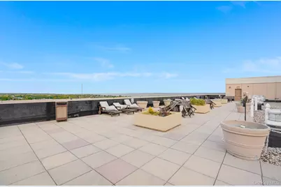 100 New Roc City Plaza #403, New Rochelle, NY 10801 - Photo 29