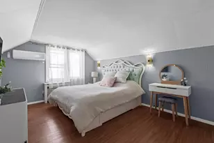 35 79th Ave, New Hyde Park, NY 11040 - Photo 9