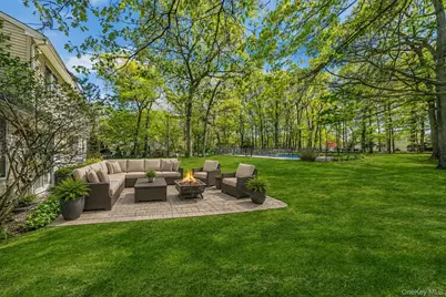 4 Carol Court, Mount Sinai, NY 11766 - Photo 25