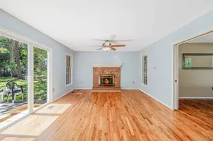 4 Carol Ct, Mount Sinai, NY 11766 - Photo 11