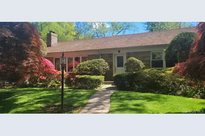 15 Somerset Drive S, Great Neck, NY 11020 - Photo 1