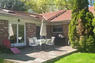 15 Somerset Dr S, Great Neck, NY 11020 - Photo 21