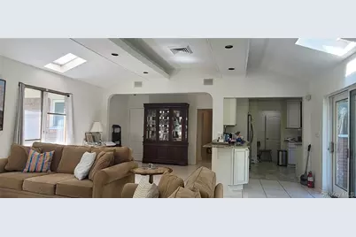 15 Somerset Drive S, Great Neck, NY 11020 - Photo 13