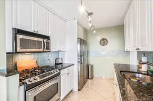 17-85 215th St, Bayside, NY 11360 - Photo 11
