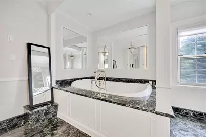 105 Everit Avenue, Hewlett, NY 11557 - Photo 39