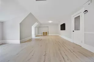 105 Everit Ave, Hewlett, NY 11557 - Photo 37