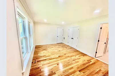219 Mile Square Road, Yonkers, NY 10701 - Photo 11
