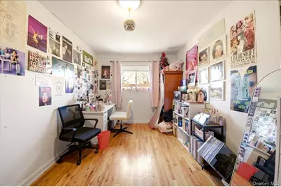 193 Kearney Avenue, Bronx, NY 10465 - Photo 9