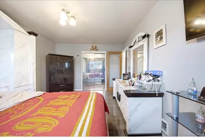 193 Kearney Avenue, Bronx, NY 10465 - Photo 11