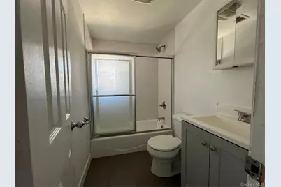 14 Bayville Avenue #5, Bayville, NY 11709 - Photo 9