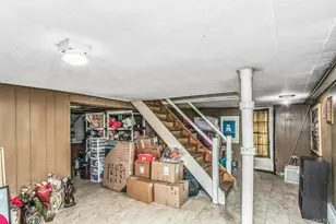 325 N Service Rd, Roslyn Heights, NY 11577 - Photo 23