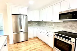 219 Second Floor Mile Square Rd, Yonkers, NY 10701 - Photo 5