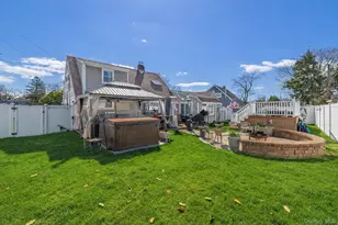 12 Link Ln, Hicksville, NY 11801 - Photo 15