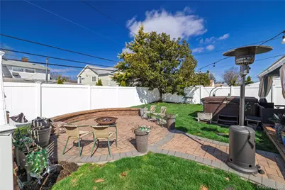 12 Link Lane, Hicksville, NY 11801 - Photo 17