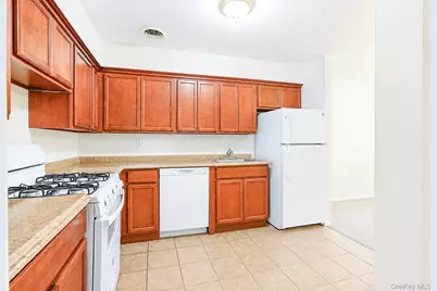 220-80 64th Avenue #203, Bayside, NY 11364 - Photo 3
