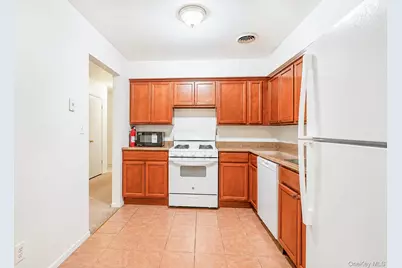 220-80 64th Avenue #203, Bayside, NY 11364 - Photo 5
