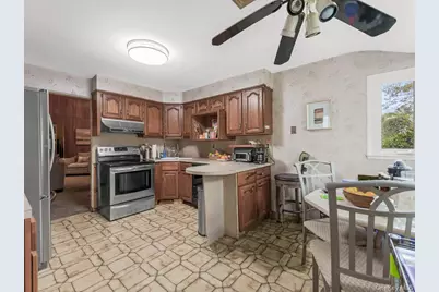 14 Greentree Circle, Westbury, NY 11590 - Photo 11