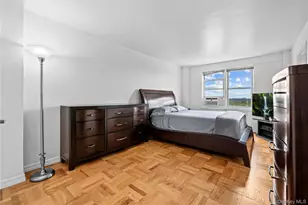 4555 Henry Hudson Pkwy, Bronx, NY 10471 - Photo 9