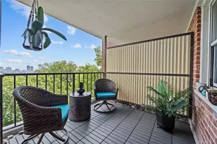 4555 Henry Hudson Pkwy, Bronx, NY 10471 - Photo 3
