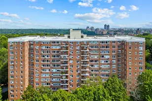 4555 Henry Hudson Pkwy, Bronx, NY 10471 - Photo 13