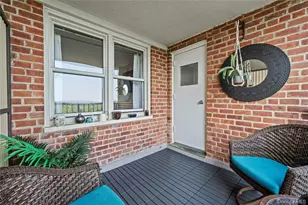 4555 Henry Hudson Pkwy, Bronx, NY 10471 - Photo 5