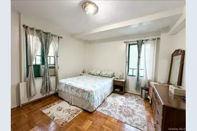 1604 Metropolitan Avenue #3F, Bronx, NY 10462 - Photo 7