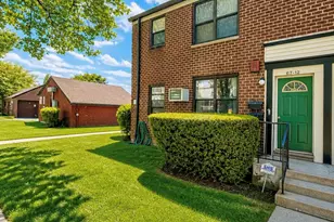 67-12 197th St, Fresh Meadows, NY 11365 - Photo 9
