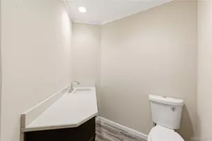 3935 Sally Ln, Oceanside, NY 11572 - Photo 13