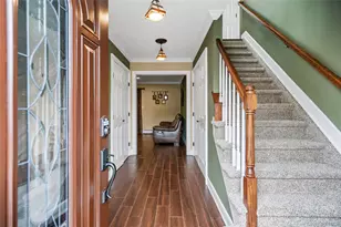 18 Ithaca St, Lindenhurst, NY 11757 - Photo 3