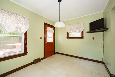 6 Irving Avenue, Poughkeepsie, NY 12601 - Photo 11
